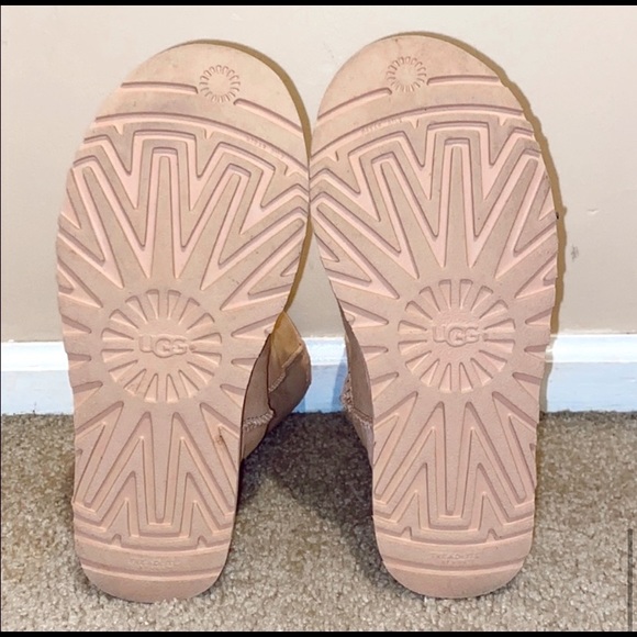 ugg boots - Picture 2 of 5